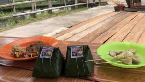 Menyantap-Nasi-Bungkus-Daun-Pisang-di-Wisata-Banda-Dareh-dinggu-792025.jpg