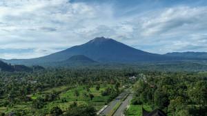 PENDAKIAN-GUNUNG-KERINCI-VIA-SOLOK-SdSolok-Selatan.jpg