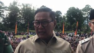 PERENCANAAN-ANGKUTAN-GRATIS-Walikota-Bukittinggi-Ramlan-Nurmatias.jpg