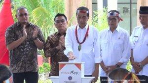Presiden-Jokowi-meresmikan-pengoperasian-Bandar-Udara-Mentaw.jpg