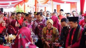 Puncak-Perayaan-HLUN-2023-di-Dharmasraya-Mensos-Rawat-Lansia-Tanpa-Perlu-Pandang-Generasi.jpg