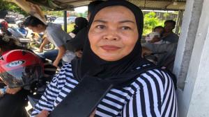 REKONSTRUKSI-PEMBUNUHAN-BERANTAI-Yanti-51-sepupu-ibu-korban-Siska.jpg