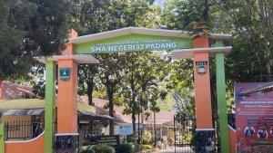 SMAN-12-Padang-Sumbar-Naggalo.jpg