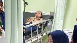 Sejumlah-siswa-MTS-Lubuk-Alung-Padang-Pariaman.jpg