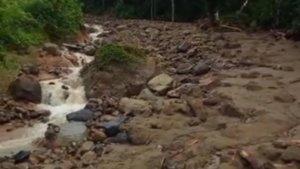 Terdampak-Banjir-Bandang-Warga-Nagari-Sungai-Manau-Solok-Selatan-Sumbar-Mengungsi-ke-Sekolah.jpg