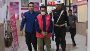 Usai-pemeriksaan-penyidik-memutuskan-menahafdang.jpg