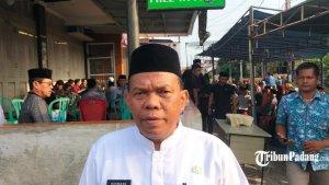 Wakil-Bupati-Padang-Pariaman-Rahmang-saat-ditemui-di-rumah-duka-mantan-Bupati-Padang-Pariaman.jpg