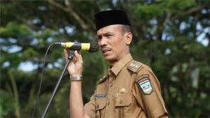 Wakil-Bupati-Solok-Selatan-Yulian-Efi-27102025.jpg