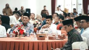 Wakil-Bupati-Solok-Selatan-Yulian-Efi-2792025.jpg