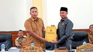 Wakil-Wali-Kota-Pariaman-Mulyadi-menyampaikan-Nota-dn-d-2025.jpg