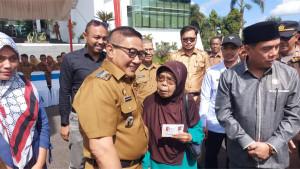 Wali-Kota-Bukittinggi-Ramlan-Nurmatias-6102025.jpg