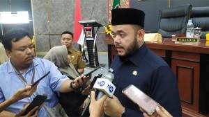 Wali-Kota-Padang-Fadly-Amran-27102025.jpg