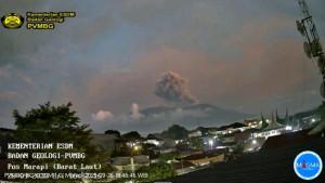 erupsi-gunung-marapi-2692025.jpg