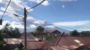erupsi-gunung-marapi-792025.jpg