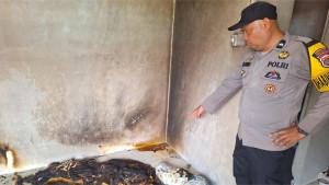 kamar-kos-perempuan-bakar-diri-di-padang-2392025.jpg
