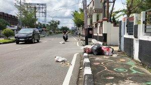 seorang-pengendara-sepeda-motor-m.jpg