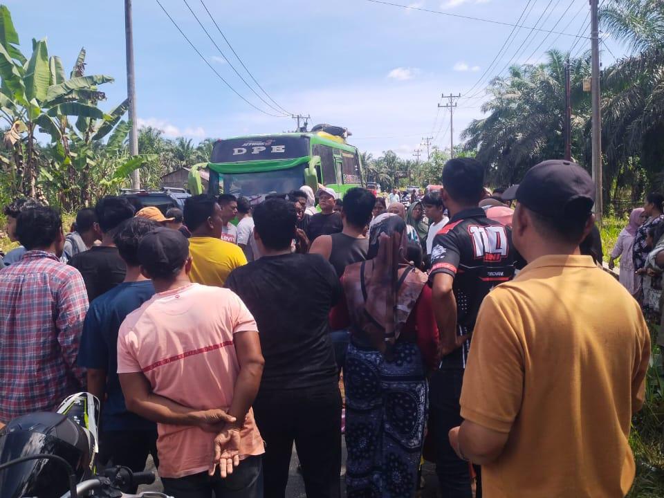 090526-KECELAKAAN-LALU-LINTAS.jpg