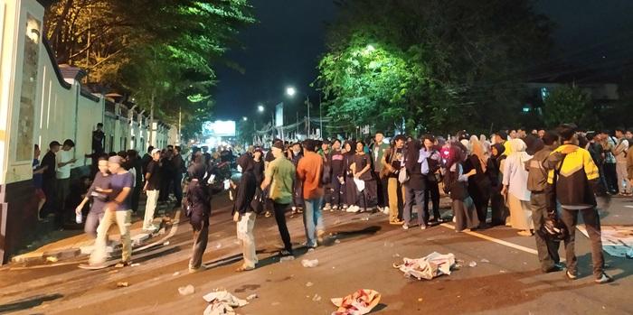 Kapolda Temui Massa Aksi, Ratusan Pendemo di Mapolda Sumbar Akhiri Aksi Demo