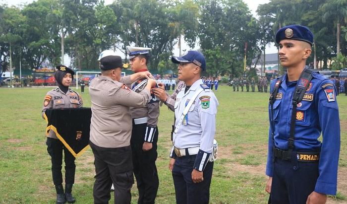 Apel-gelar-pasukan-dalam-rangka-pengamanan-pelaksanaan-Natal-2023-d.jpg