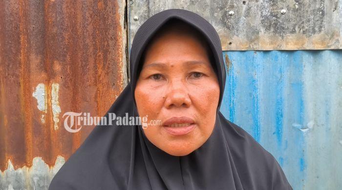 BANTUAN-AIR-BERSIH-Warga-Koto-sasa-201s-air-bersih.jpg