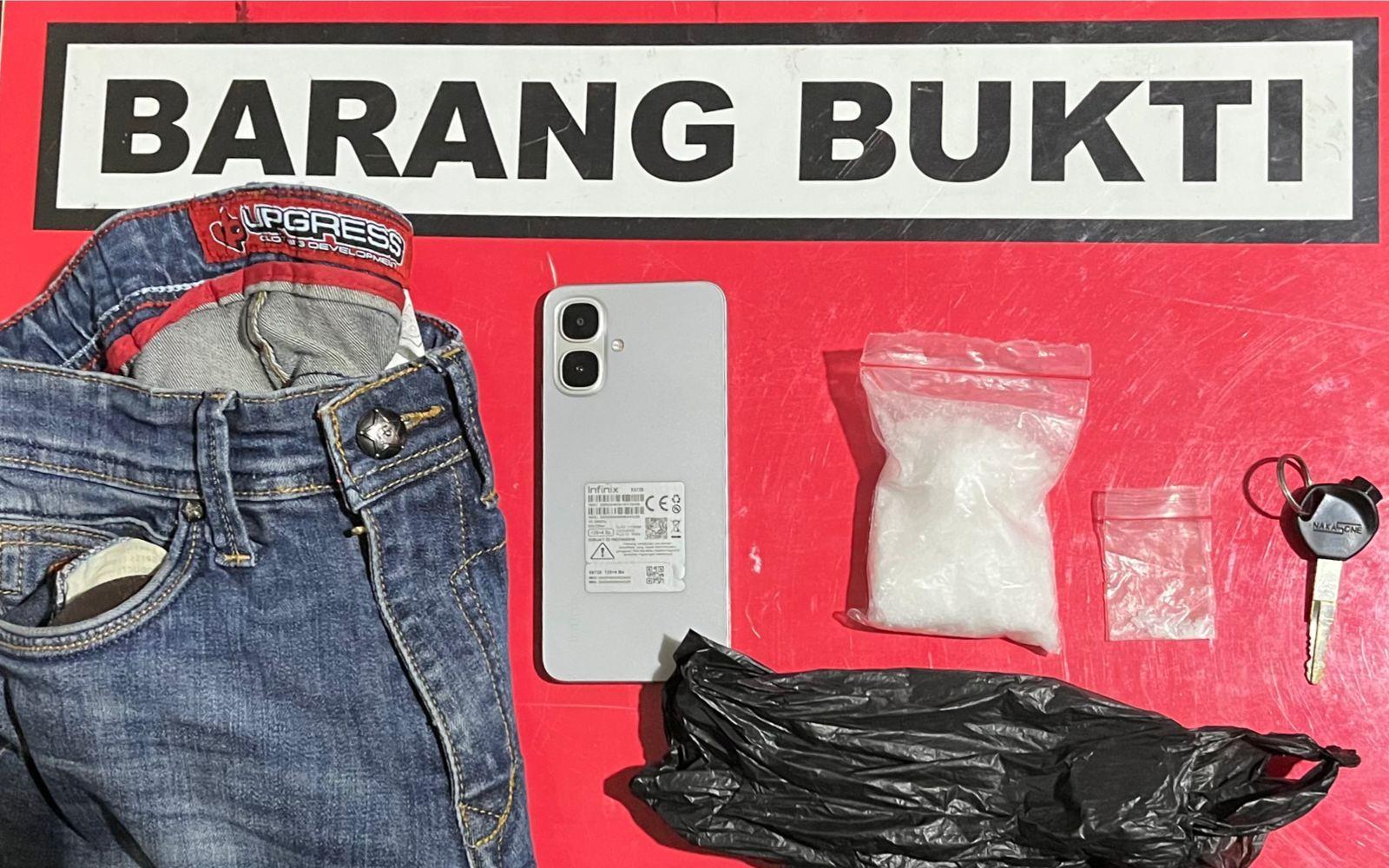 BARANG-BUKTdS-26-wargguaya-Kota-Padang-ditangkap-odpemeriksaan-d.jpg