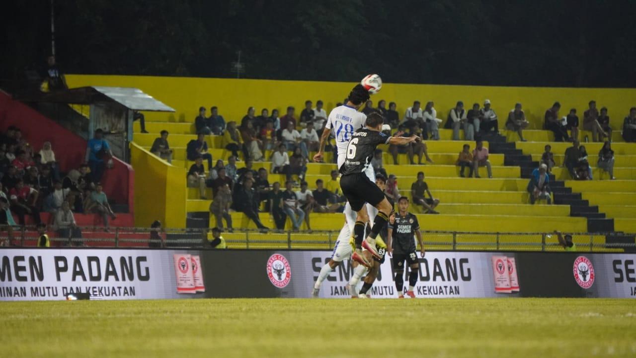 BRI-SUPER-LEAGUE-Pemain-Semen-Pdrduel-udara-d-3112025.jpg
