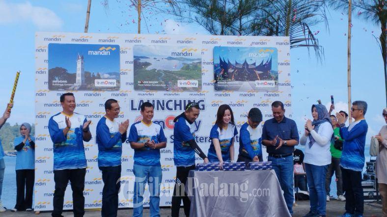 Bank-Mandiri-Luncurkan-e-Money-Seri-Khusus-Pariwisata-Sumatera-Barat-3-Objek-Wisata-Jadi-Tema-Kartu.jpg