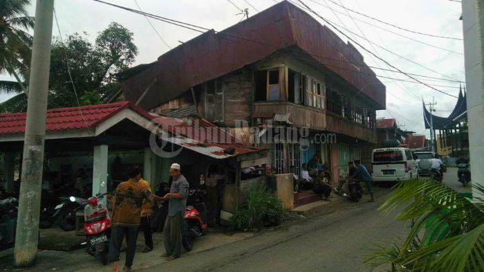 Berteduh-di-Pondok-7-Peladang-Sijunjung-Tersambar-Petir-5-Meninggal-Dunia.jpg