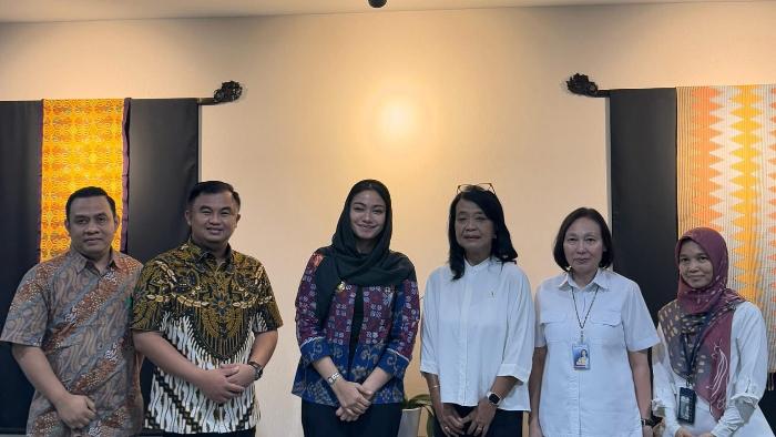 Usulkan Perbaikan Infrastruktur, Bupati Dharmasraya Annisa Temui Wamen PUPR