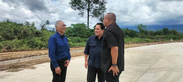 Dewan-Direksi-PT-Hutama-Karya-Budi-Harto-Kiri-Menteri-BUMN-Erick-Thohir-Tengah.jpg