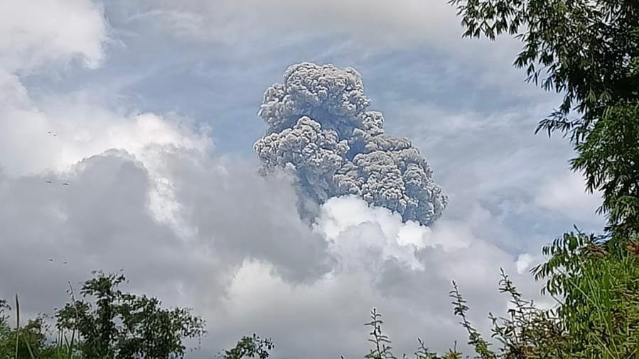 Gunung Marapi Sumatera Barat Kembali Erupsi Siang Ini, Petugas Pos PGA: Erupsi Berlangsung 44 Detik