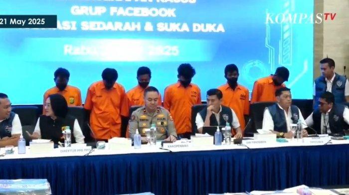 GELAR-PERKARA-Konferensi-pers-Mabes-Polriaaa.jpg