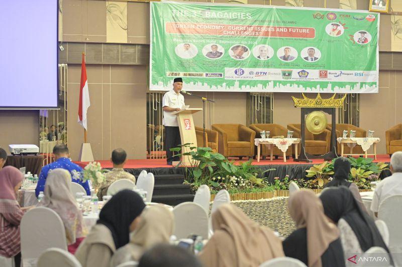 Gubernur-Sumbar-Kembangkan-Ekonomi-Syariah-dan-Green-Economy.jpg