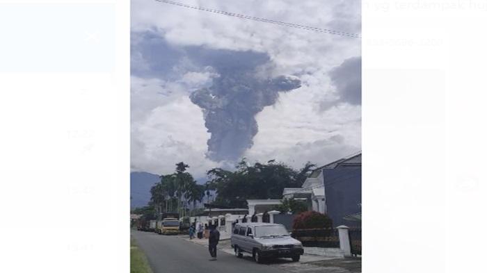 Gunung-marapi-erupsi1.jpg