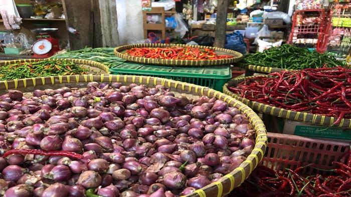 HARGA-BAWANG-Pasar-Sawahlunto-saat-dikunjungi-Rabu-972025.jpg
