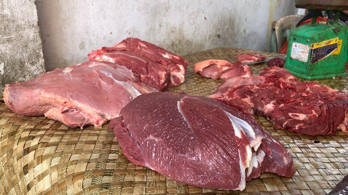 Harga-daging-sapi-di-Pasar-Sijunjung-mengalami-kenaikan-mencapai-fa.jpg