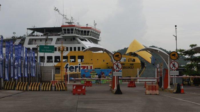 JADWAL-KAPAL-ASDP-Salah-satu-kapal-PT-ASDP-Indonesia-Ferry-Persero.jpg