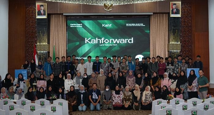 Kahforward-Bersama-BEM-KM-Faterna-Universitas-Aminar-pasca-campus-di-gedung-Con.jpg