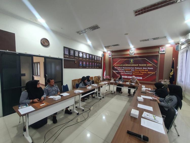 Kemenkumham Sumbar Gandeng, FH Unes Bahas Penyusunan Laporan SIPKUMHAM Triwulan III 2023