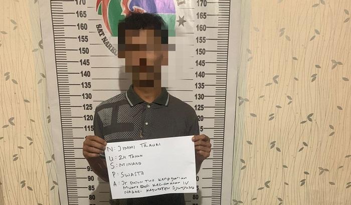 Kedapatan Simpan Sabu, Seorang Pria Diamankan Polisi di Sijunjung