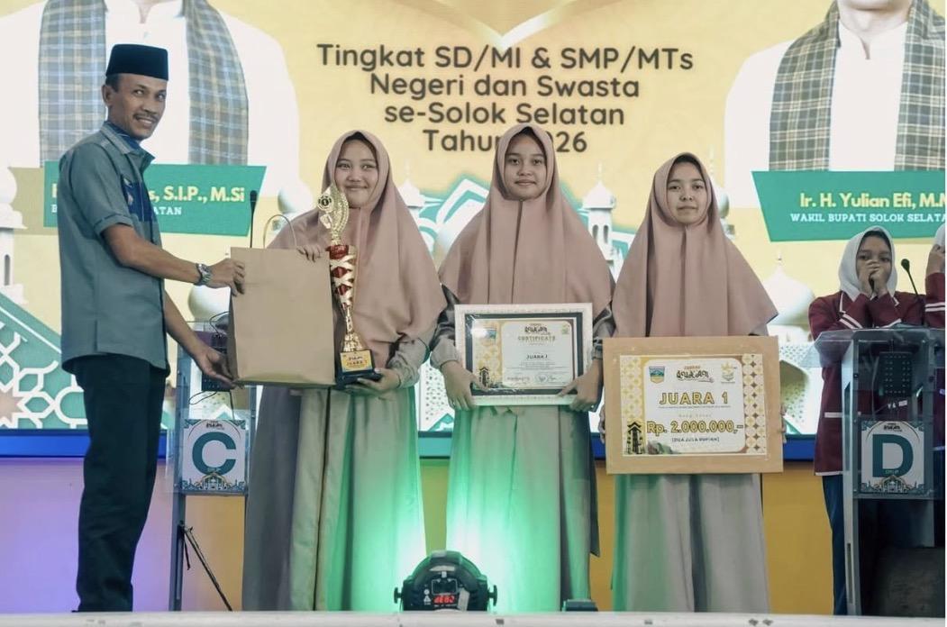 Kemeriahan-Hari-Ulang-Tahun-HUT-ke-22-Kabupaten-Solok-Selatan.jpg