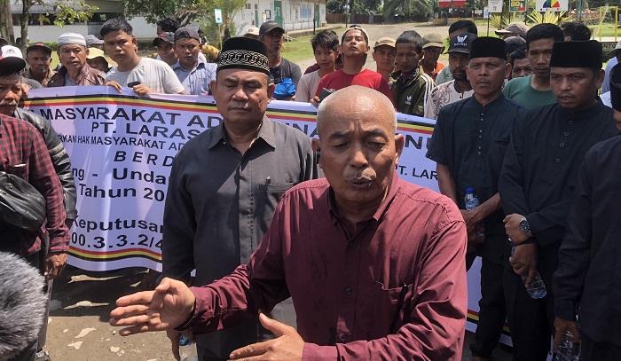 Masyarakat Kinali Unjuk Rasa di PT LIN Tuntut Penyerahan Lahan Sesuai SK Bupati Pasaman Barat
