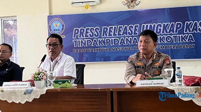 Konferensi-pers-Badan-Narkotika-Nasional-Provinsi-BNNP-Sumatera-Barat-Sumbar.jpg