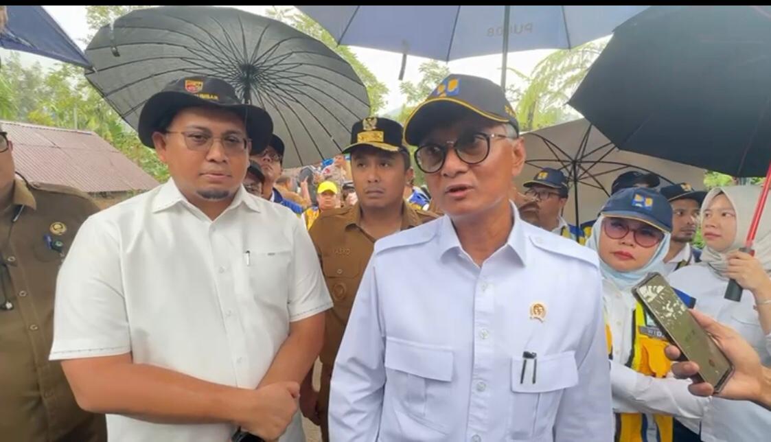 Kunjungan-ini-dilakukan-untuk-melihat-langsung-tingkat-kerusakan-yang-ditimsa-Rsre.jpg