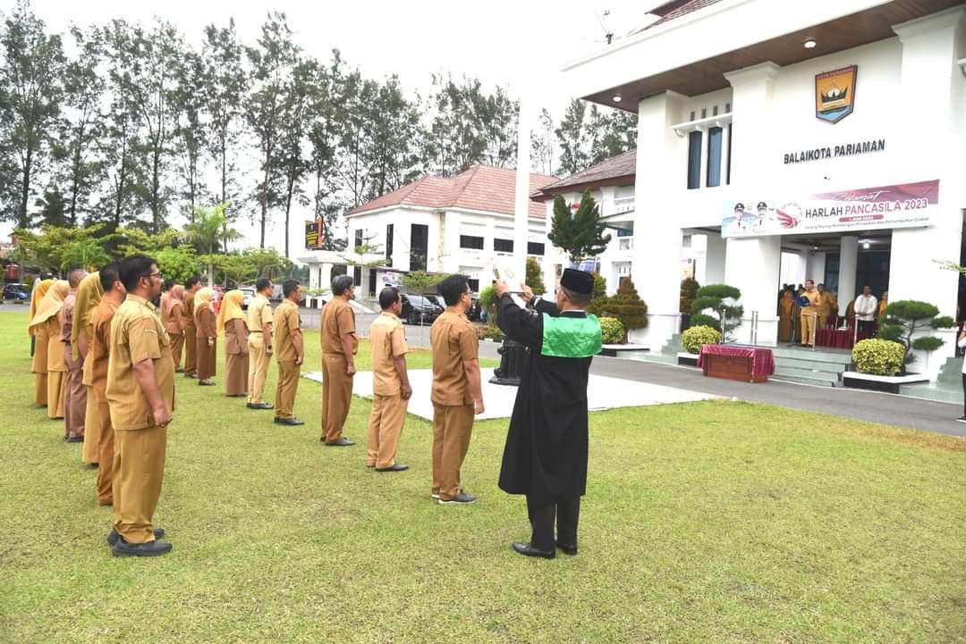 Lakukan-Penyegaran-Genius-Umar-Lantik-23-Pejabat-di-Lingkungan-Pemko-Pariaman.jpg