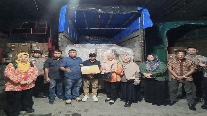Logistik-Surat-Suara-Saat-Tiba-di-Gudang-Logistik-KPU-Pasaman-Barat.jpg