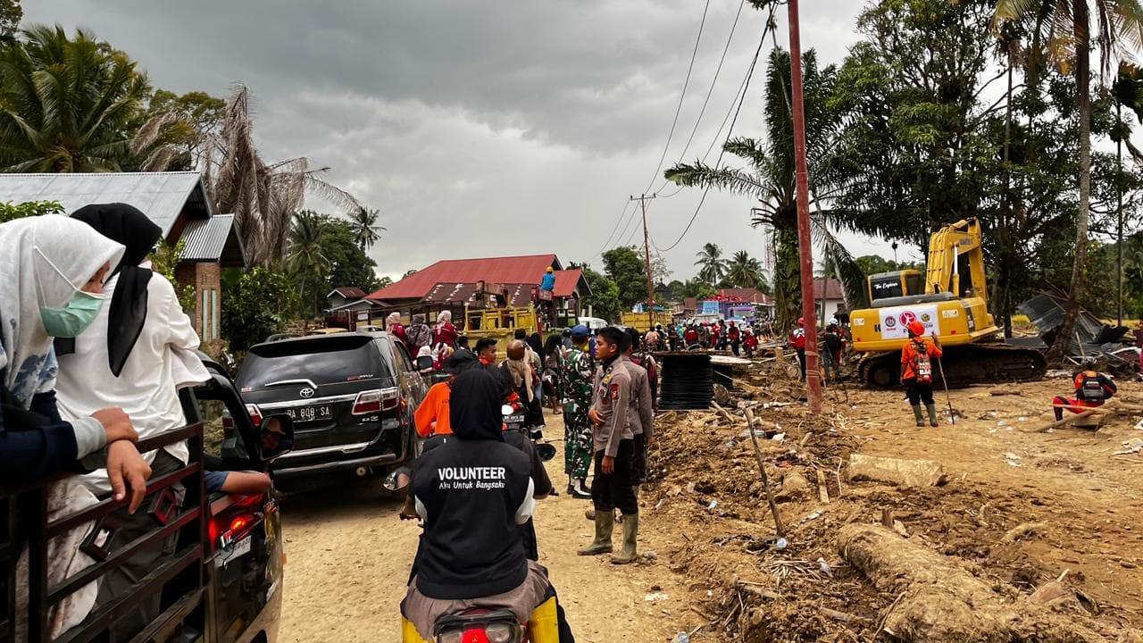 Lokasi-banjir-bandang-di-Nagari-Salareh-Aia-Agam-6122025.jpg