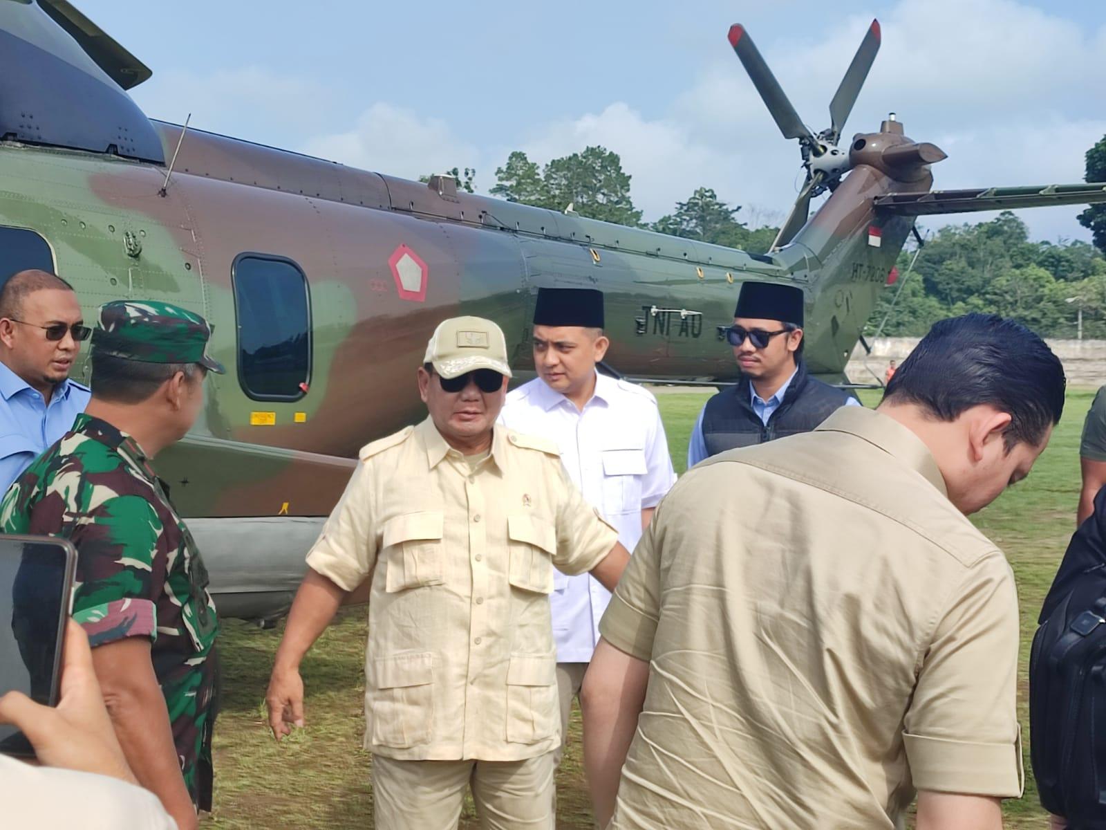 Punya Kenangan di Lapangan Atas Ngarai, Prabowo Minta Pemko Bukittinggi Perbaiki Stadion PSKB