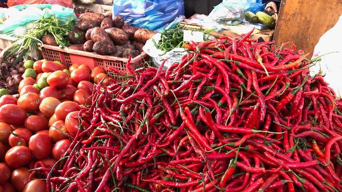 Menjelang-H-4-Lebaran-2025-harga-cabai-merah-di-Pasar-Sijunjung.jpg