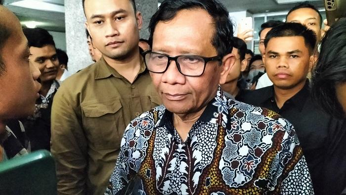 Menkopolhukam-Mahfud-MD-saat-diwawancarai-di-Universitas-Andal.jpg